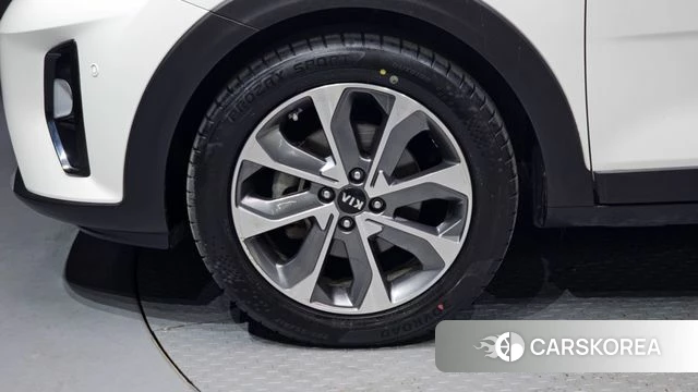 Kia Stonic id 3916932 из Кореи 15