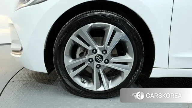 Hyundai Avante AD id 3500180 из Кореи 15