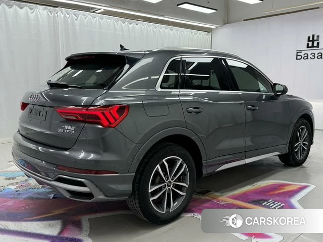 Audi Q3 2023 Темно-серый из Китая, фото 5