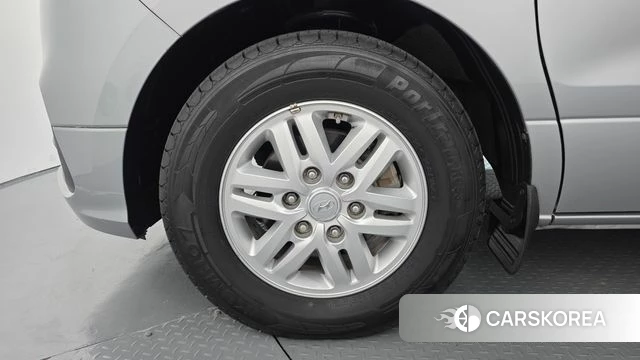 Hyundai The New Grand Starex id 4732217 из Кореи 15