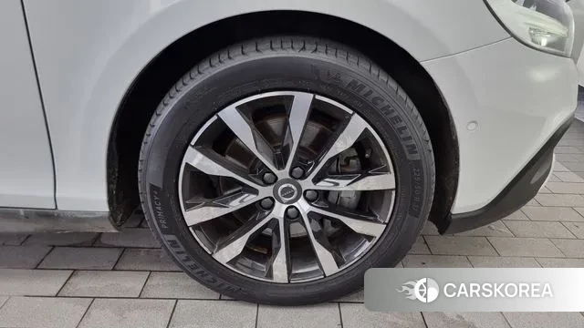 Volvo V40 Cross-Country id 3248785 из Кореи 15