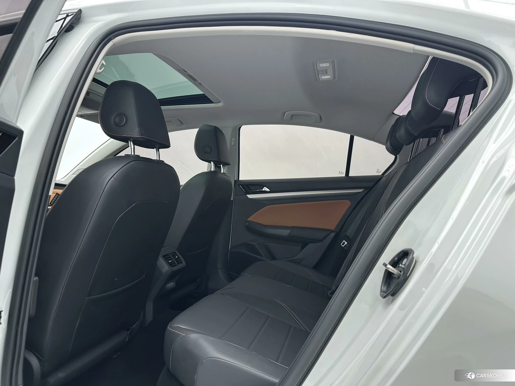 Volkswagen Bora id 4504679 из Китая 13