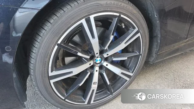 BMW 5 Series (G60) id 3605856 из Кореи 8