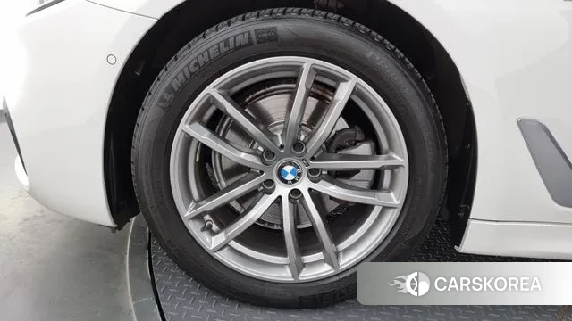 BMW 5 Series (G30) id 3045624 из Кореи 15