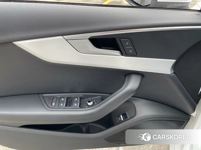 Audi A4L id 4342163 из Китая 25
