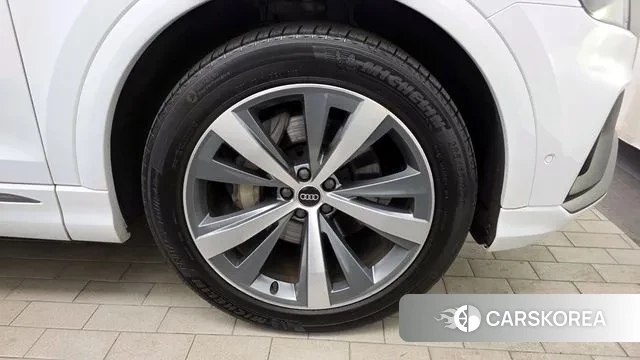 Audi Q8 (4M) id 3696942 из Кореи 15