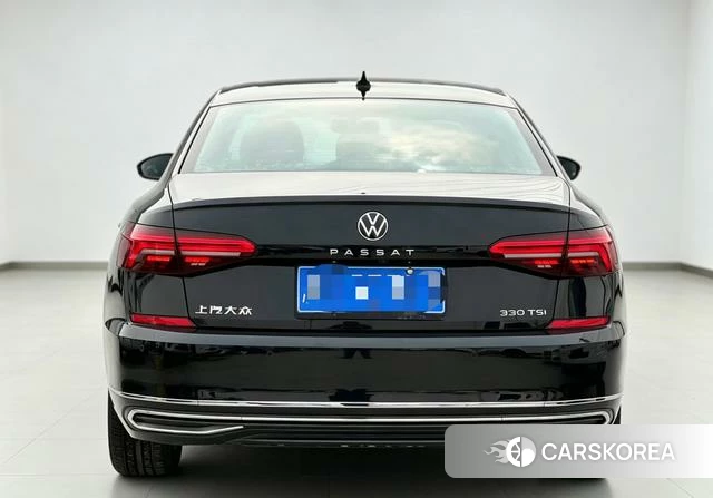 Volkswagen Passat id 4328685 из Китая 9