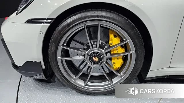 Porsche 911(992) id 3442777 из Кореи 15