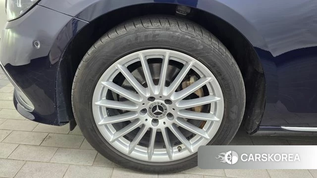 Mercedes-Benz E-Class W213 id 4614112 из Кореи 29