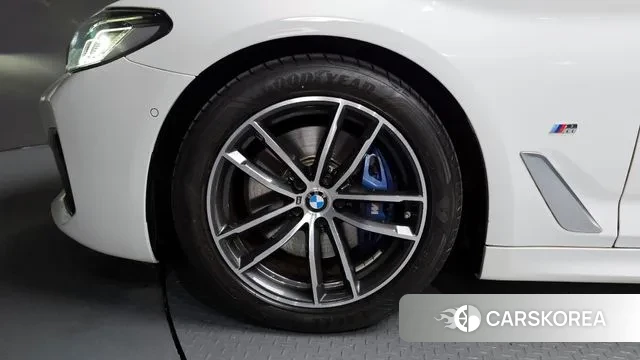 BMW 5 Series (G30) id 3438710 из Кореи 15