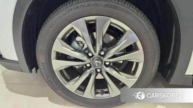 Lexus UX300h id 4773329 из Кореи 15