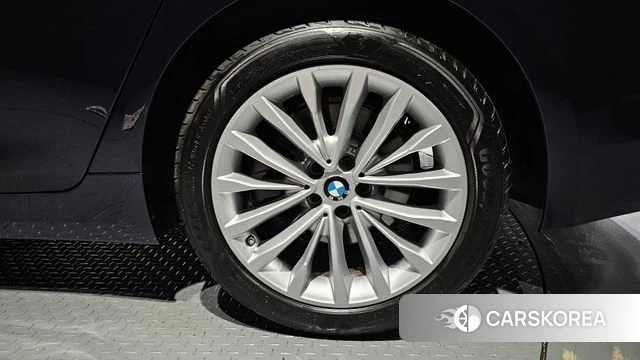 BMW 5 Series (G30) id 4325307 из Кореи 15