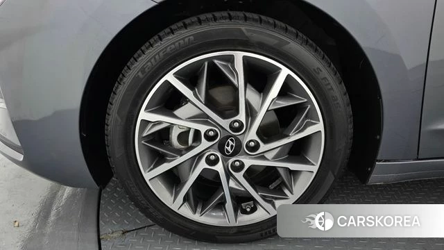 Hyundai The New Avante AD id 4543165 из Кореи 27