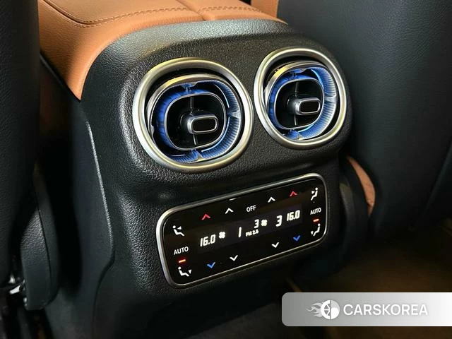 Mercedes-Benz GLC 2024 Черный из Китая, фото 6