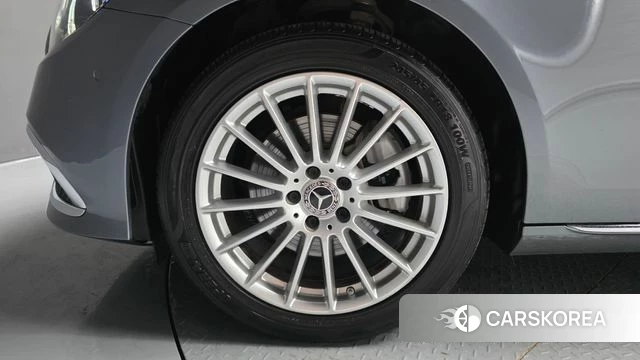 Mercedes-Benz E-Class W213 id 4670782 из Кореи 27