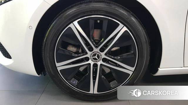 Mercedes-Benz A-Class W177 id 4360303 из Кореи 12