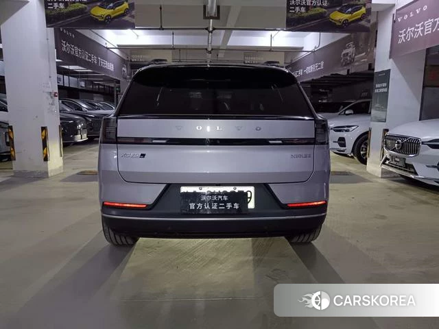 Volvo XC70 2026 Серебристо-серый из Китая, фото 5