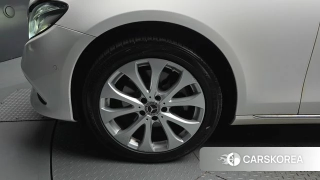 Mercedes-Benz E-Class W213 id 3936548 из Кореи 15