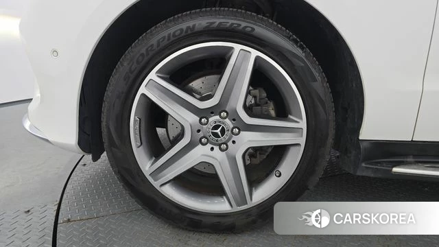 Mercedes-Benz GLE - Class W166 id 4760235 из Кореи 15