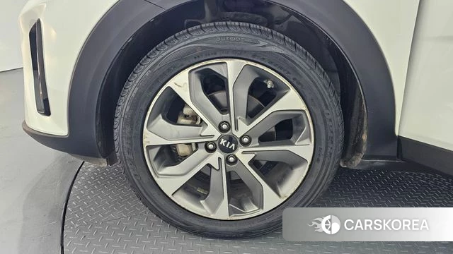 Kia Stonic id 4557421 из Кореи 15