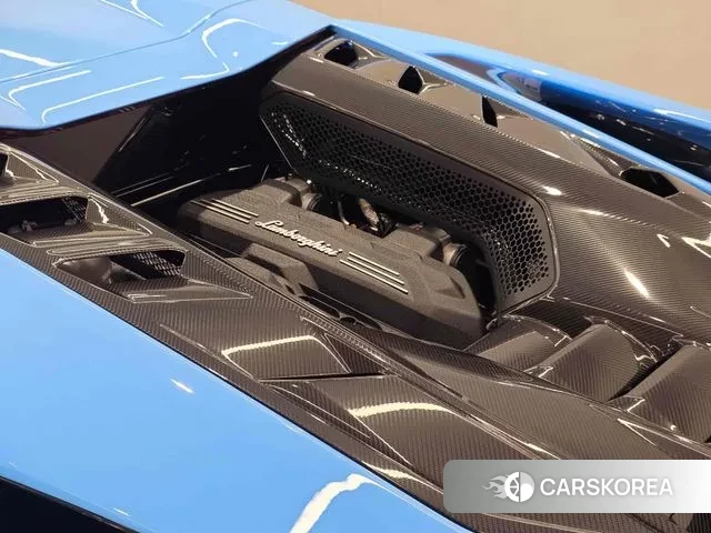 Lamborghini Revuelto id 3757709 из Кореи 15