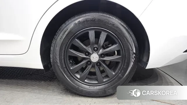 Hyundai The New Avante AD id 3703413 из Кореи 15