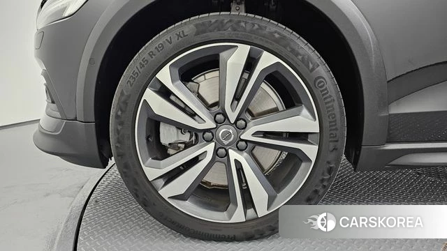 Volvo V60 Cross-Country 2nd Generation id 4490030 из Кореи 29