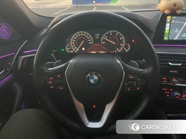 BMW 5 Series (G30) 2018 Белый из Кореи, фото 5