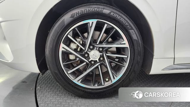 Hyundai The New Grandeur IG id 4283619 из Кореи 26