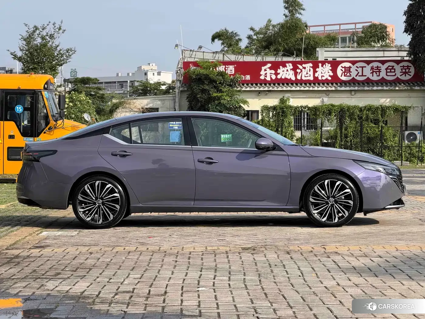 Nissan Altima id 4545896 из Китая 26