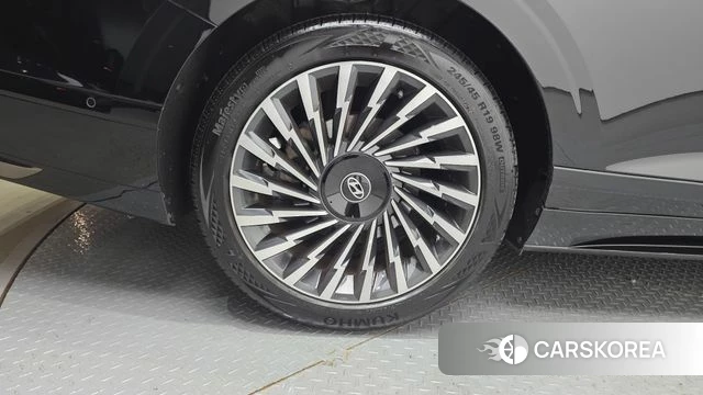 Hyundai Grandeur Hybrid (GN7) id 4617795 из Кореи 38