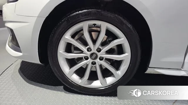 Audi A4 (B9) id 2959035 из Кореи 15