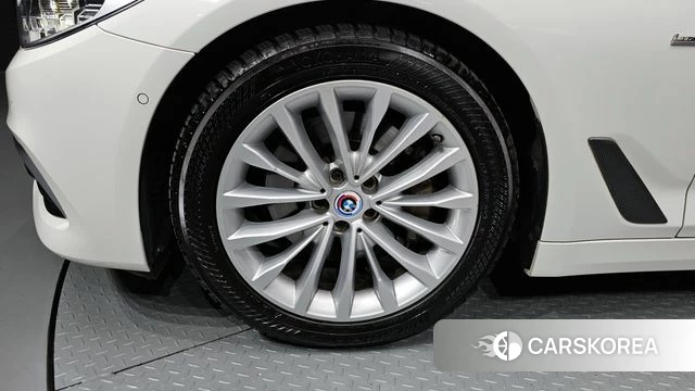 BMW 5 Series (G30) id 4304889 из Кореи 15