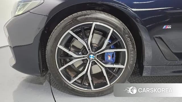 BMW 5 Series (G30) id 3294771 из Кореи 15