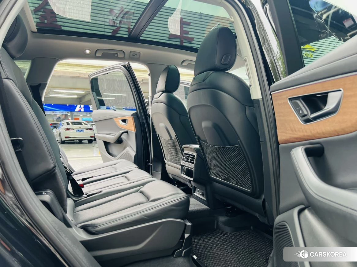 Audi Q7 id 4452800 из Китая 25