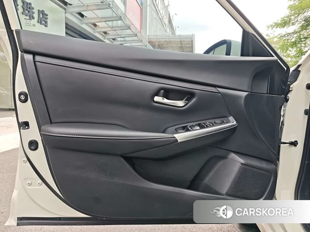 Nissan Xuan Yi id 4025829 из Китая 22