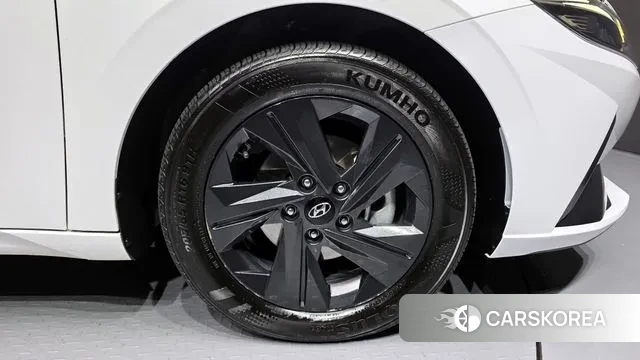 Hyundai Avante Hybrid (CN7) id 3384022 из Кореи 15