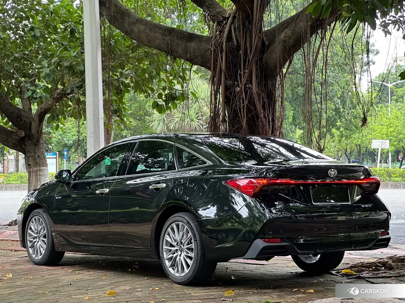 Toyota Avalon 2025 Черный из Китая, фото 5