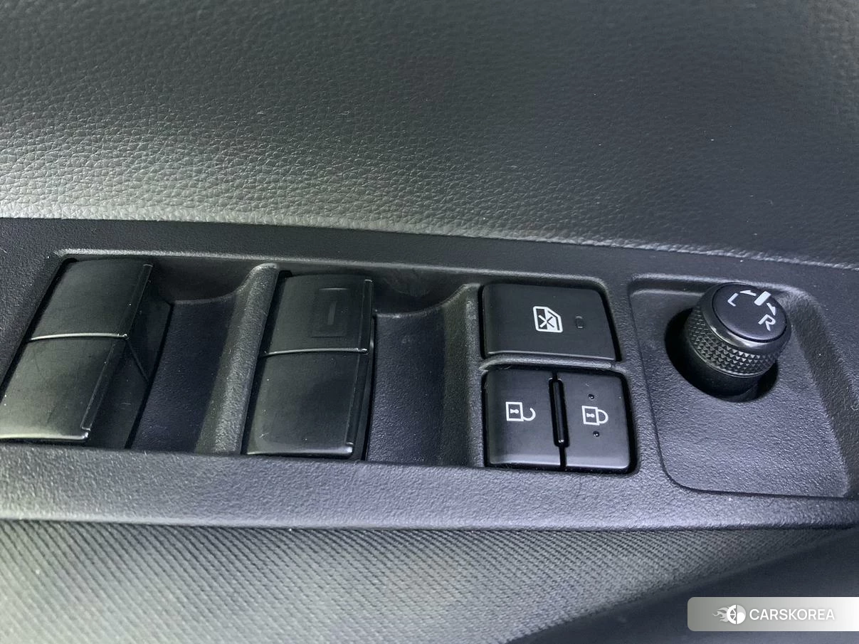 Toyota Levin id 4504739 из Китая 17