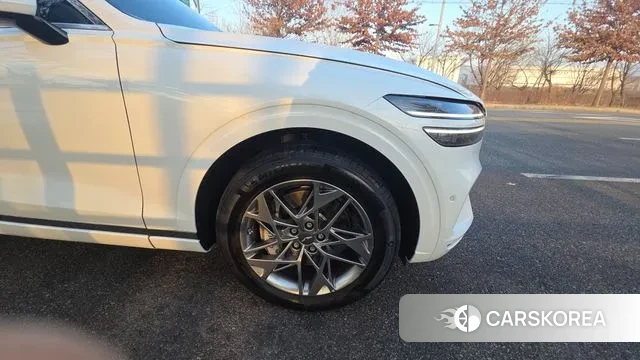 Genesis GV70 id 3654211 из Кореи 15