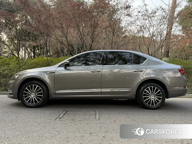Skoda Octavia id 4242295 из Китая 7