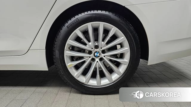 BMW 5 Series (G30) id 3831900 из Кореи 15