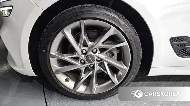 Genesis The New G70 id 3343511 из Кореи 15