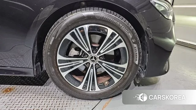 Mercedes-Benz E-Class W214 id 3057795 из Кореи 15