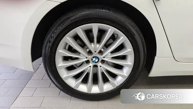 BMW 5 Series (G30) id 2998848 из Кореи 15