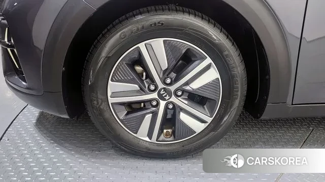 Kia The New Niro id 3766369 из Кореи 15