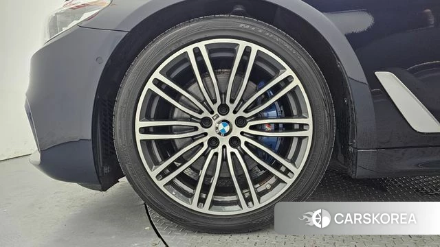 BMW 5 Series (G30) id 4746559 из Кореи 26