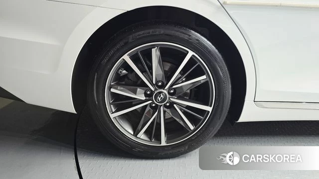 Hyundai The New Grandeur IG id 4231208 из Кореи 29