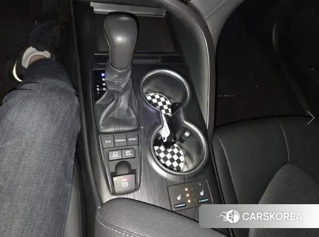 Toyota Camry (XV70) 2024 Черный из Кореи, фото 5