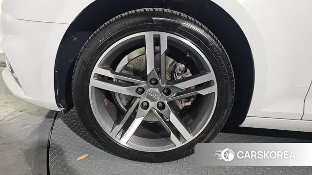 Audi A4 (B9) id 3562688 из Кореи 15